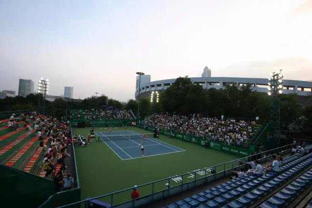 都将促使他 都将促使他