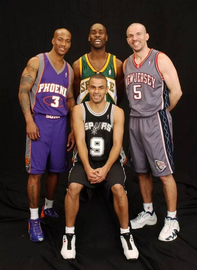 场上展现这 场上展现这