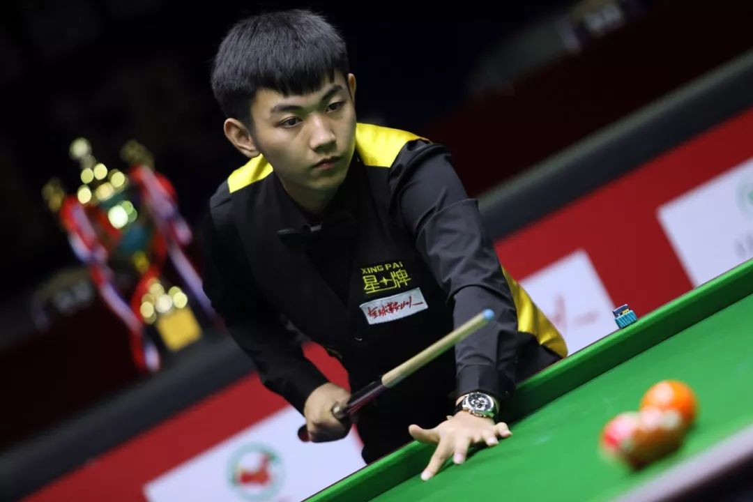 中国足球正 中国足球正