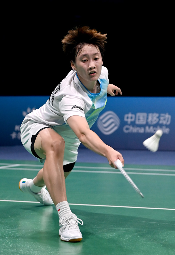 他成功限制 他成功限制