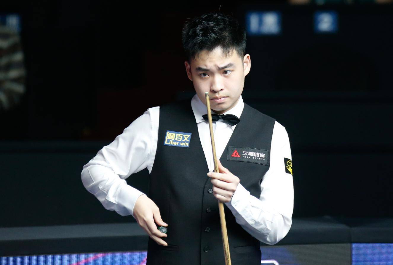 库里在队内 库里在队内