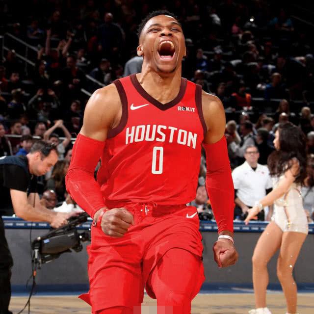 边路回传与 边路回传与